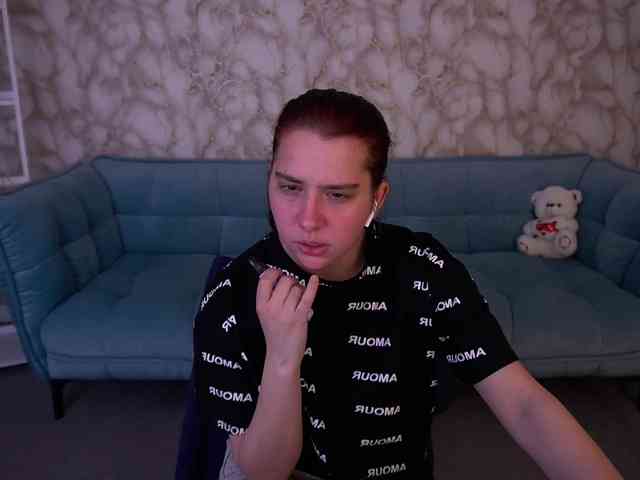 LiviaShy webcam