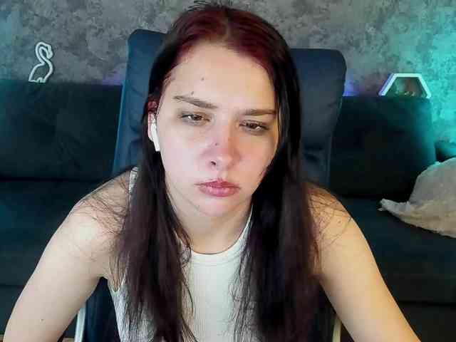 LiviaShy webcam