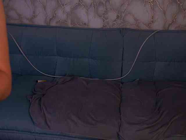 LiviaShy webcam