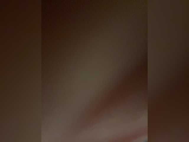 le modèle Karamelka111 est en webcam porno dans un show sur le site bongacams, il possède les tags suivants: White/Caucasian,Blonde,Shaved