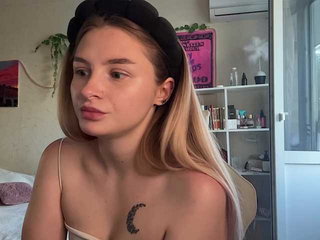 VictoriaMist live cam on BongaCams