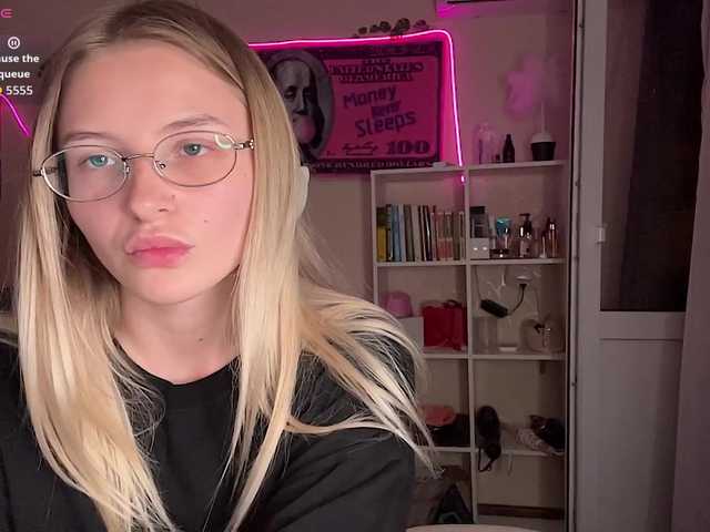 VictoriaMist live cam on BongaCams