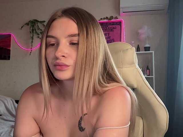 VictoriaMist live cam on BongaCams