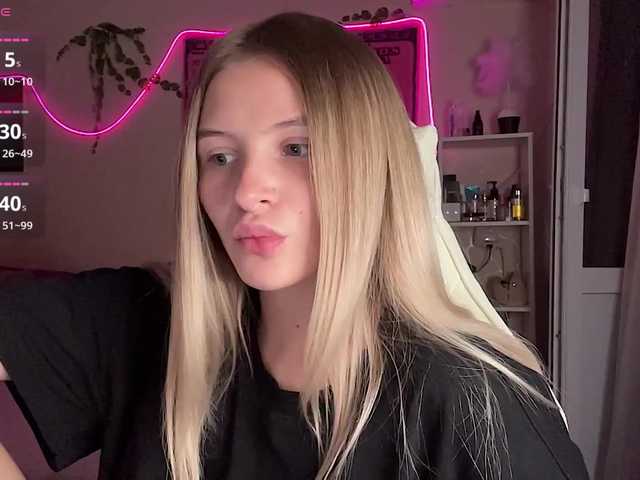 VictoriaMist live cam on BongaCams