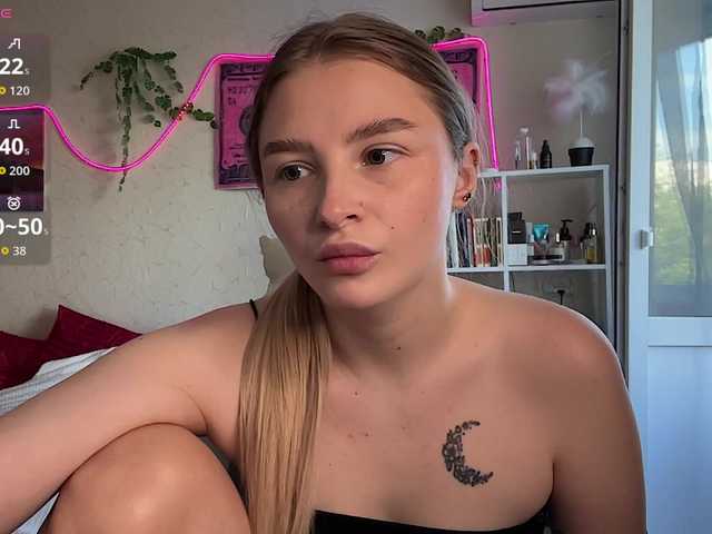 VictoriaMist live cam on BongaCams