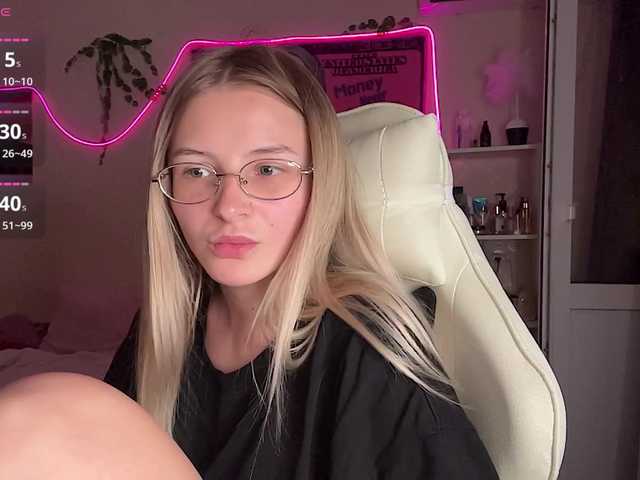 VictoriaMist live cam on BongaCams