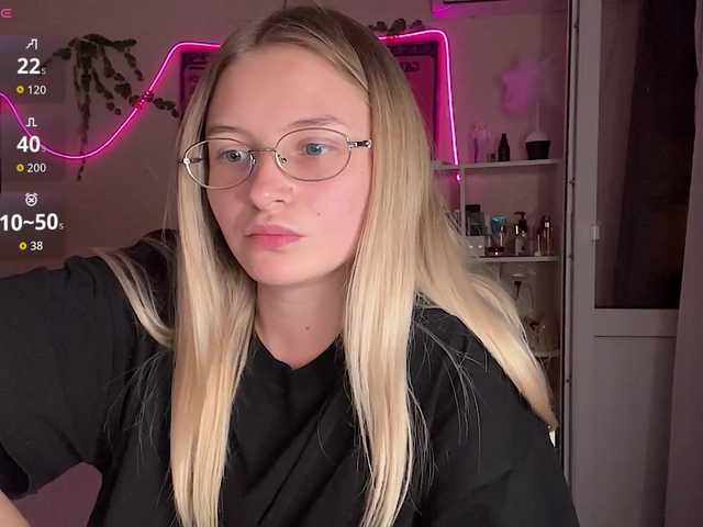 VictoriaMist live cam on BongaCams