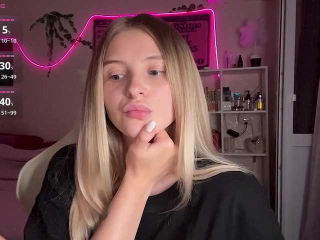 VictoriaMist live cam on BongaCams
