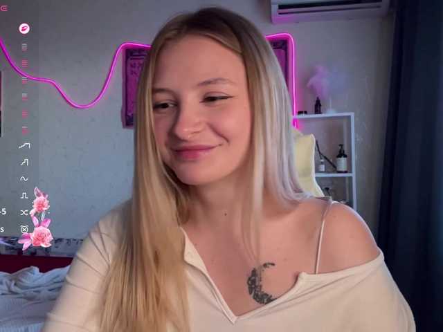 VictoriaMist's BongaCams show and profile