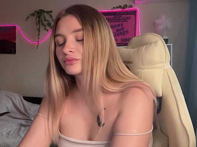 VictoriaMist live cam on BongaCams