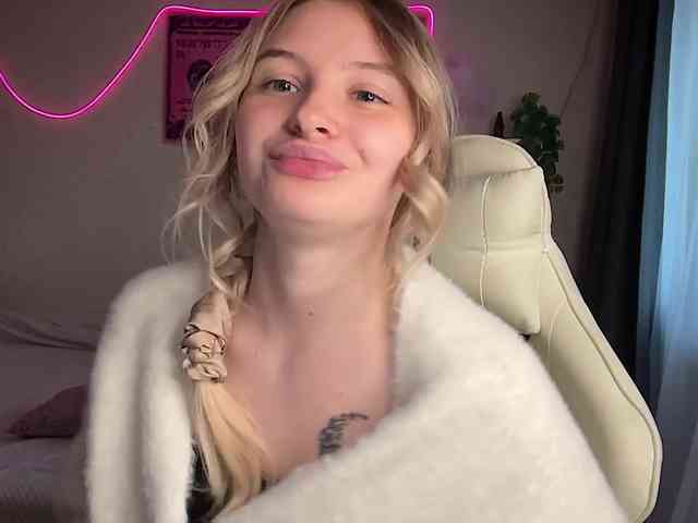 VictoriaMist webcam