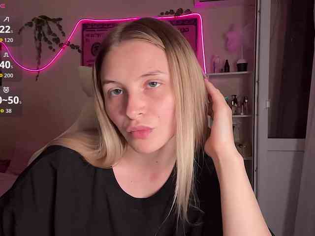 VictoriaMist webcam
