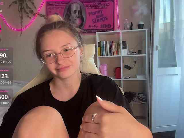 VictoriaMist webcam