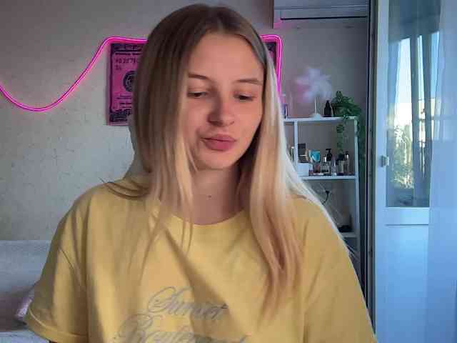 VictoriaMist webcam