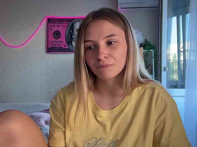 VictoriaMist webcam
