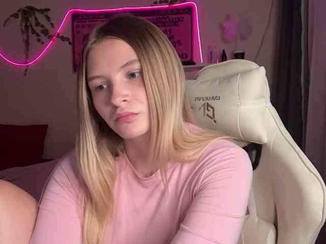 VictoriaMist webcam