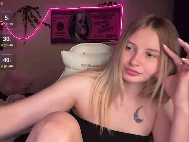 VictoriaMist webcam