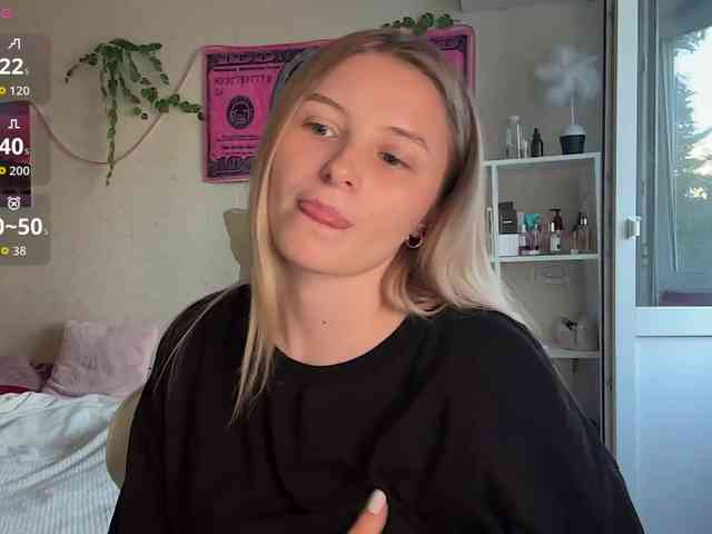 VictoriaMist webcam