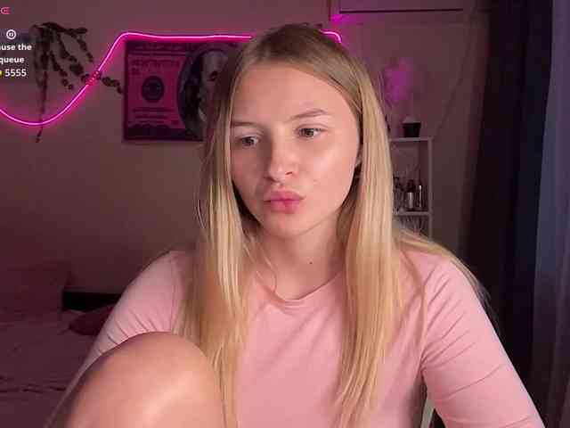 VictoriaMist webcam