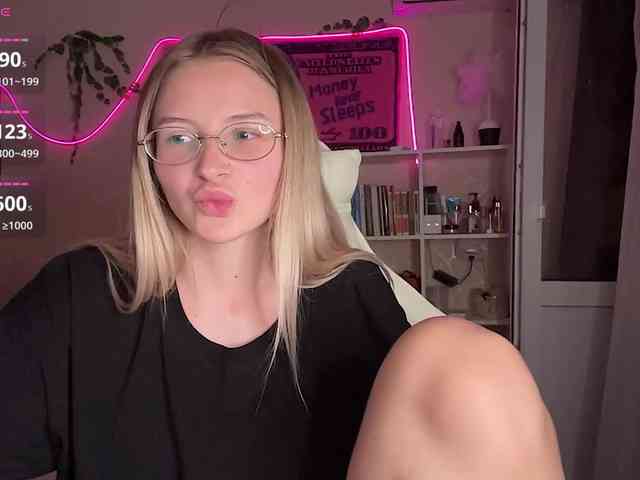 VictoriaMist webcam