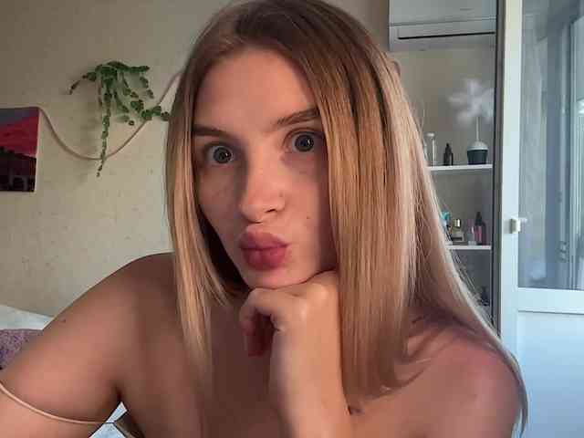 VictoriaMist webcam