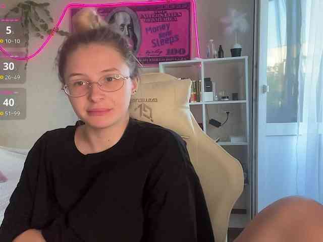 VictoriaMist webcam