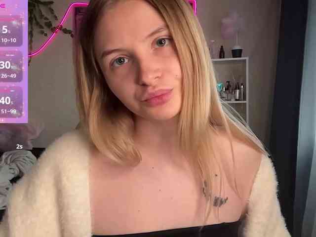 VictoriaMist webcam