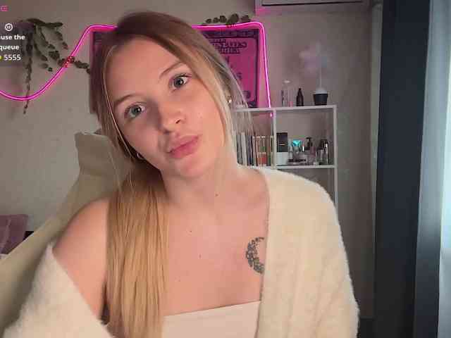 VictoriaMist webcam