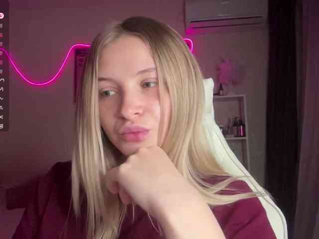 VictoriaMist webcam