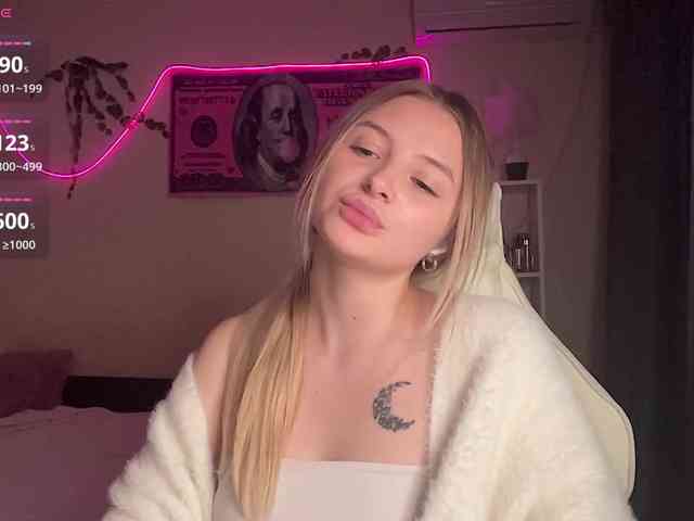 VictoriaMist webcam