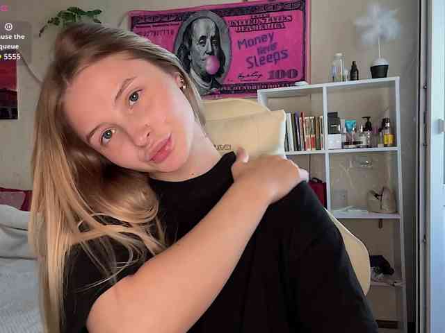 VictoriaMist webcam