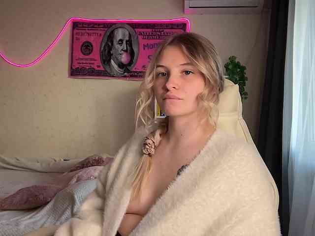 VictoriaMist webcam