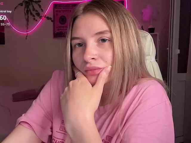 VictoriaMist webcam
