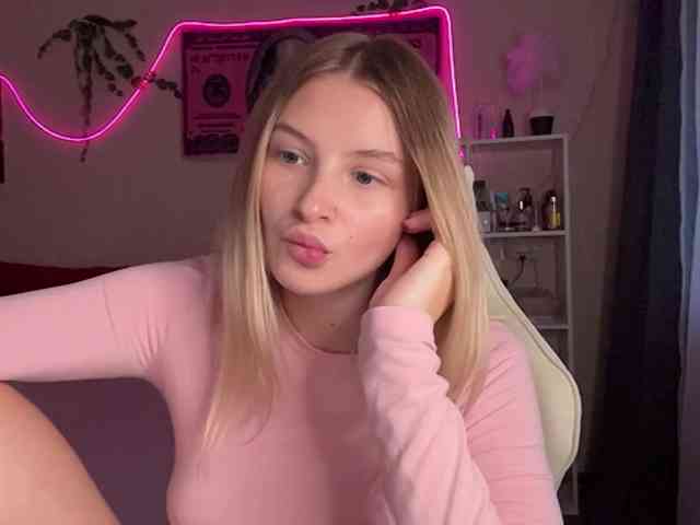 VictoriaMist webcam