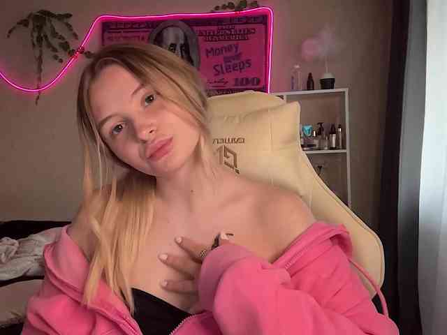 VictoriaMist webcam