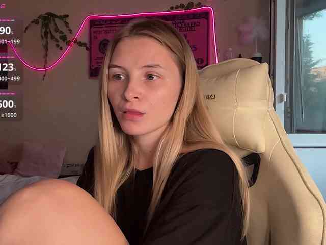 VictoriaMist webcam