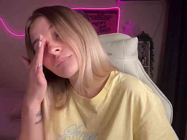 VictoriaMist webcam