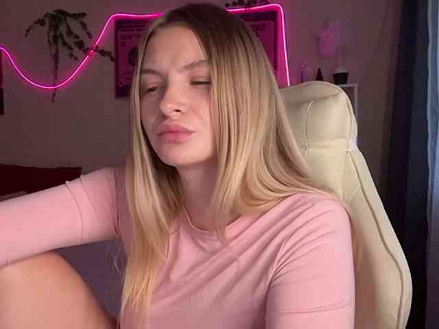 VictoriaMist webcam