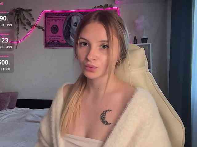 VictoriaMist webcam