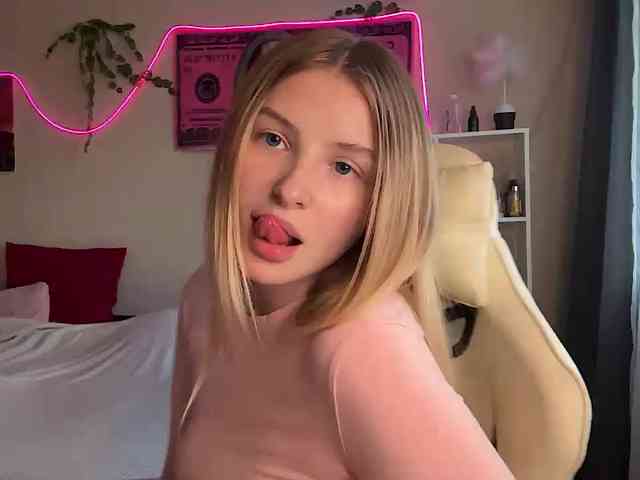 VictoriaMist webcam