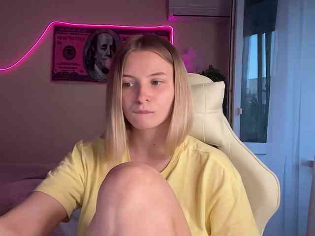 VictoriaMist webcam