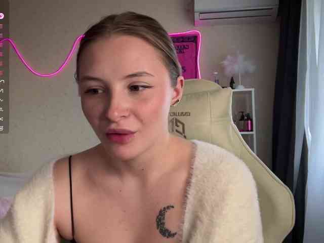 VictoriaMist webcam