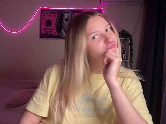 VictoriaMist webcam