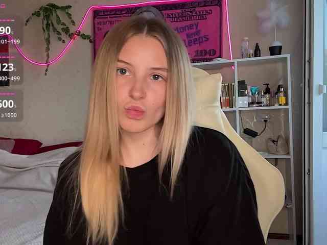 VictoriaMist webcam