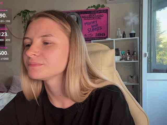 VictoriaMist webcam