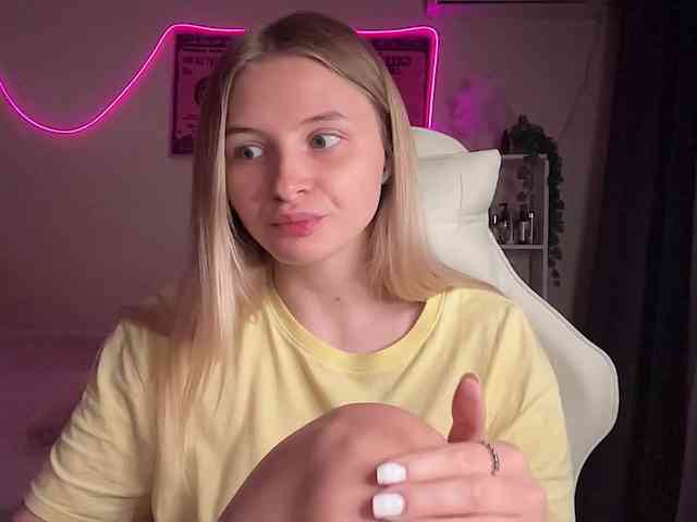 VictoriaMist webcam