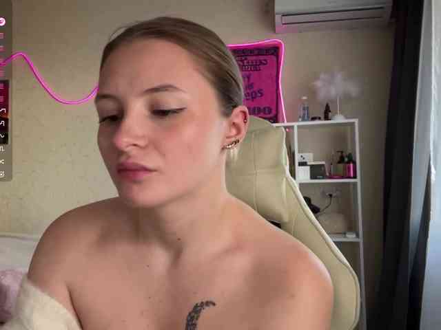 VictoriaMist webcam