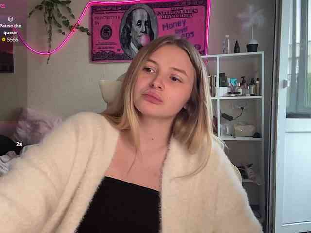 VictoriaMist webcam