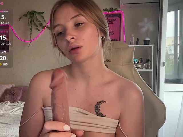 VictoriaMist webcam