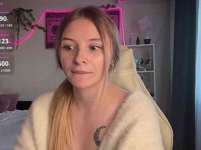 VictoriaMist webcam